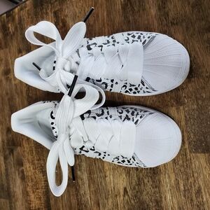 Adidas Women's White and Black Sneakers